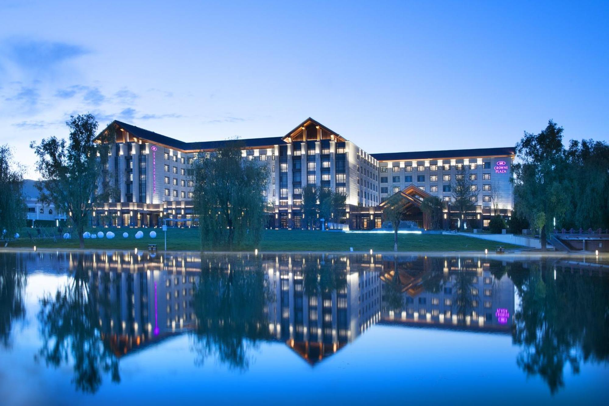מלון Yanqing Crowne Plaza Beijing Badaling By Ihg מראה חיצוני תמונה